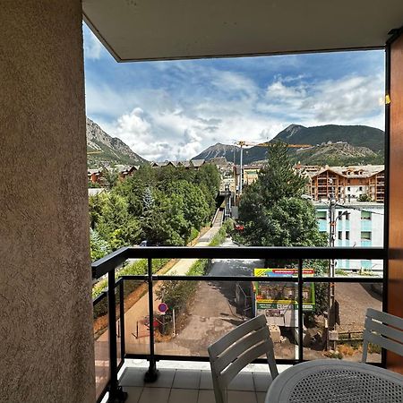 Appartement Centre Ville Pied De Piste Briancon Exterior photo
